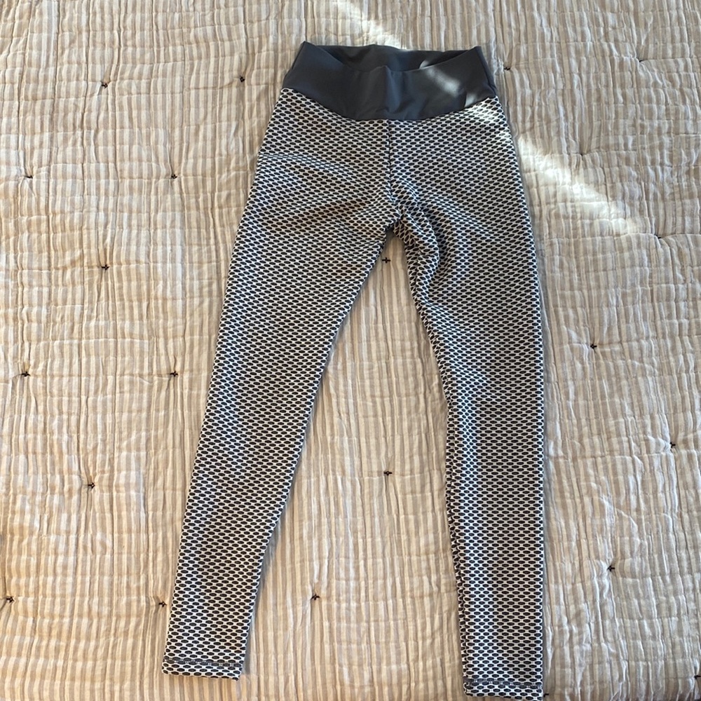 Reosse Leggings for Women, small, butt enhancing, yoga